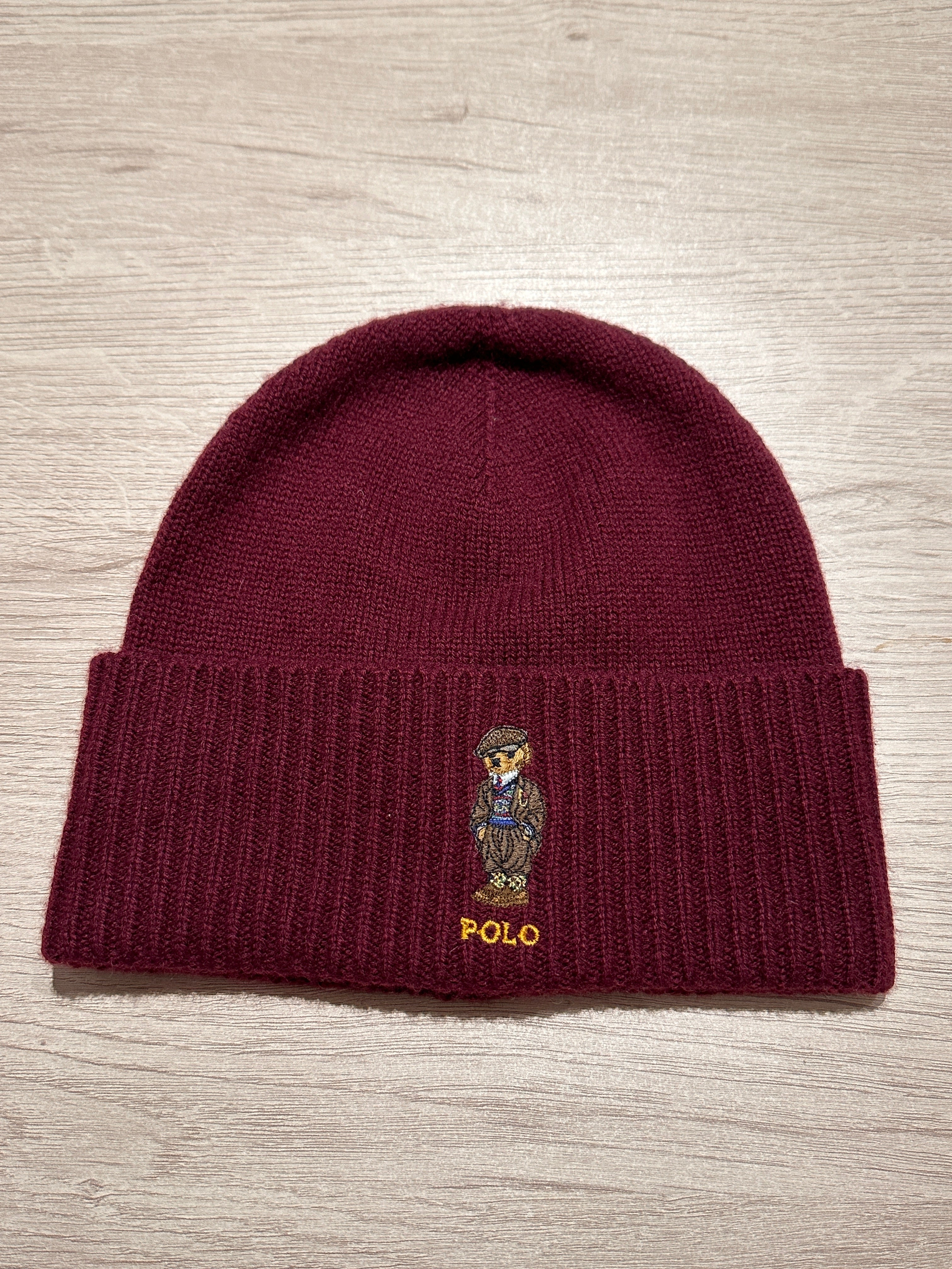 Polo knit hat with bear hotsell