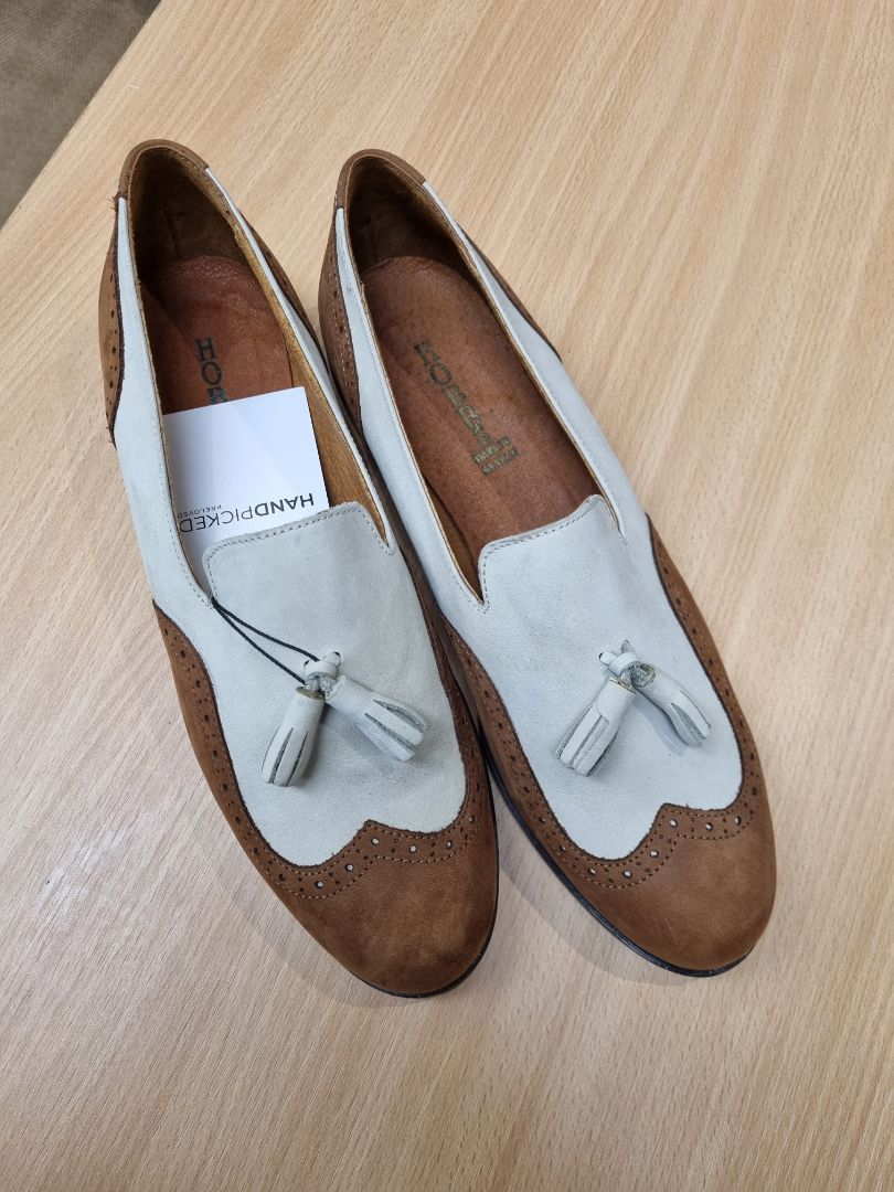 Hobbs Cream Tan Tassel Loafers - Size 6.5