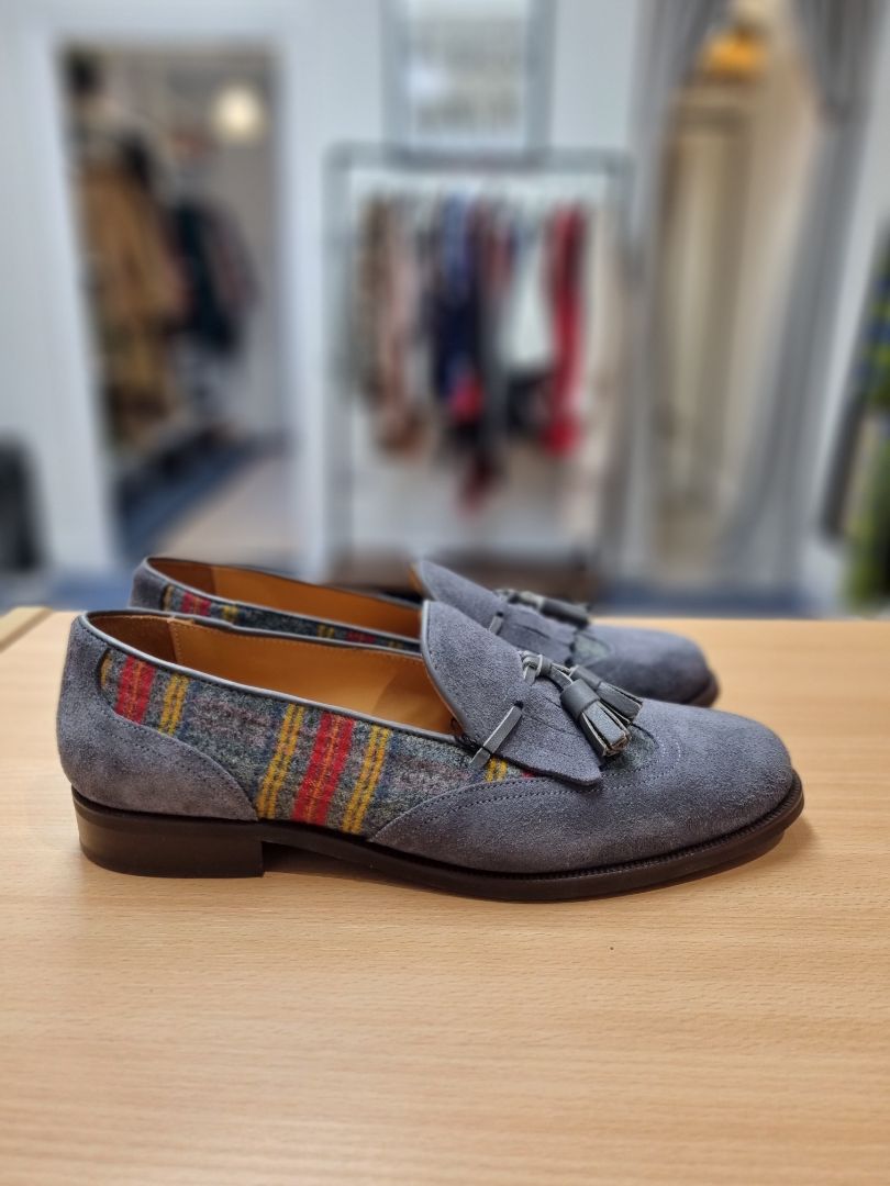 Finale Grey Tweed Tassel Loafers - Size 7