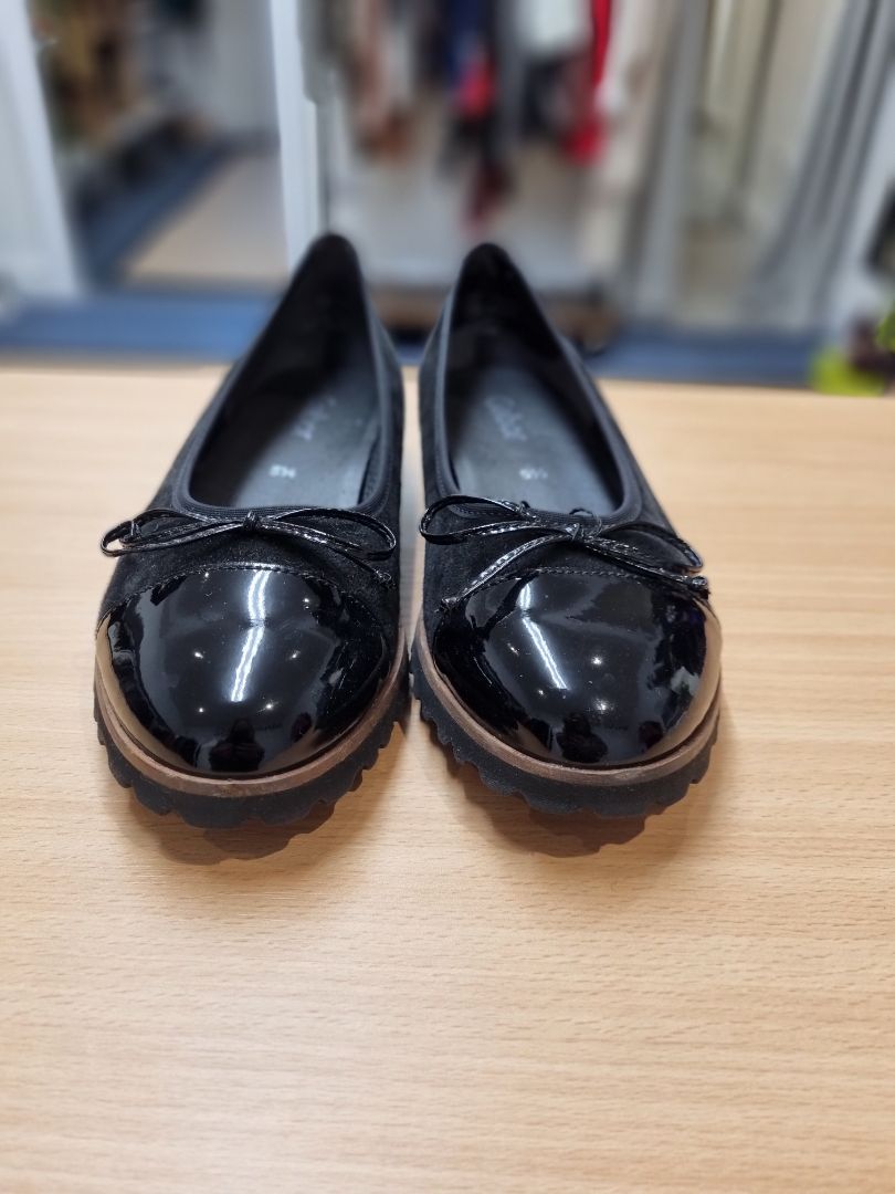 Gabor Black Bow Flat Shoes - Size 5.5