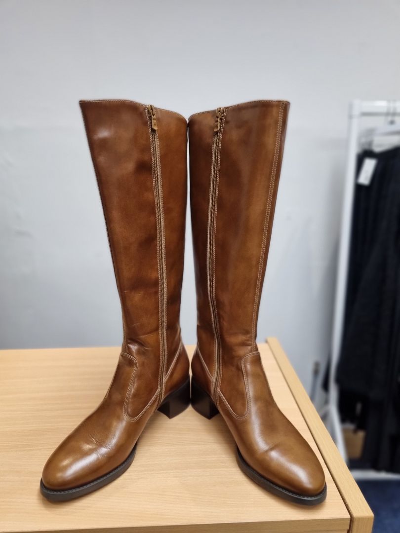 Nero Giardini Brown Knee High Boots - Size 8