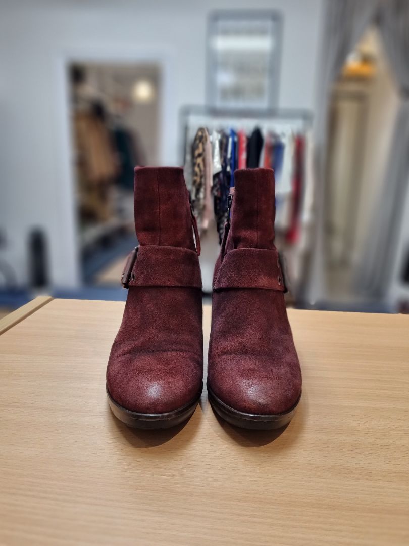 MJUS Maroon Red Heeled Ankle Boots - Size 5