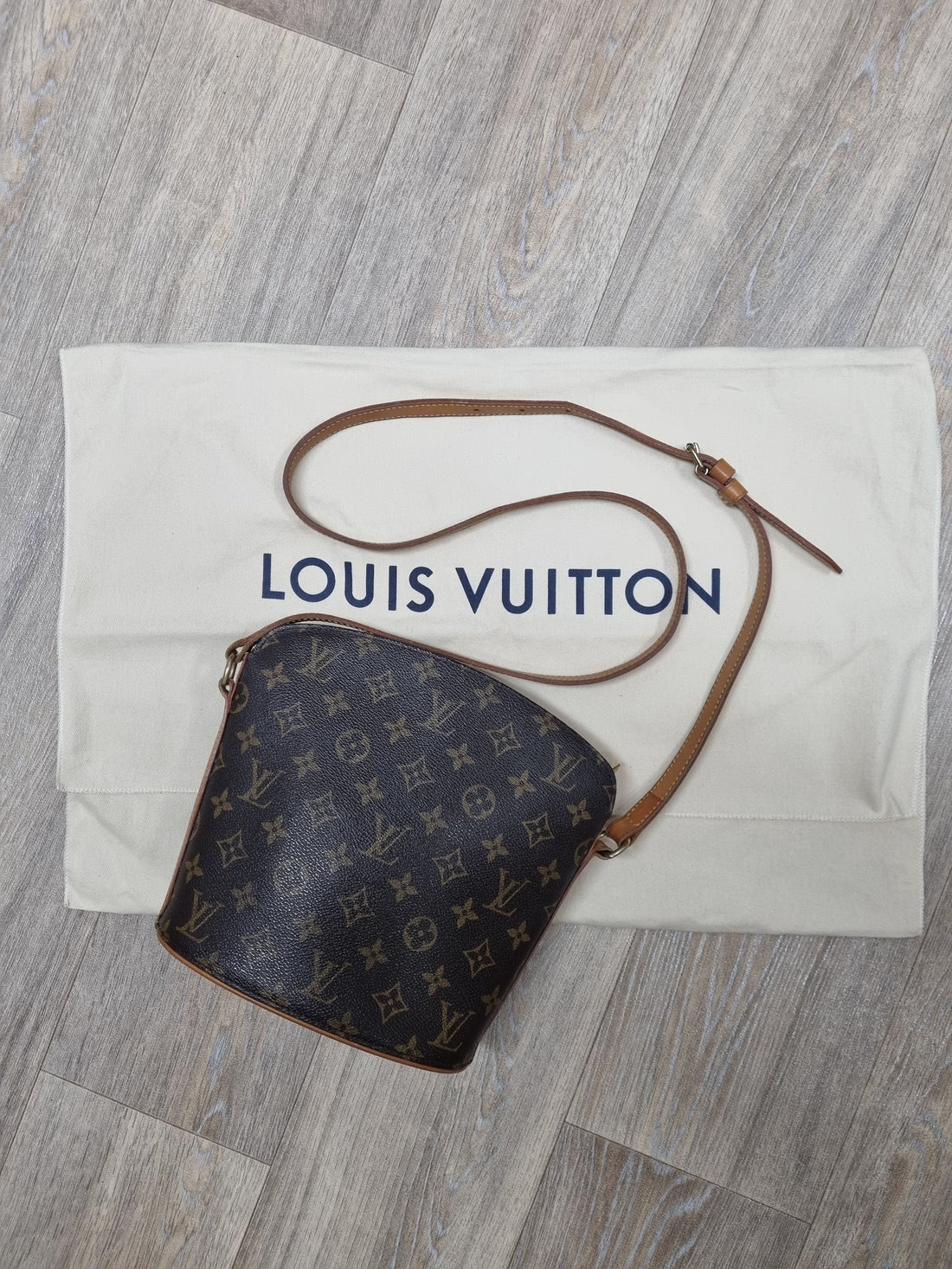 Louis Vuitton brown luxury handbag