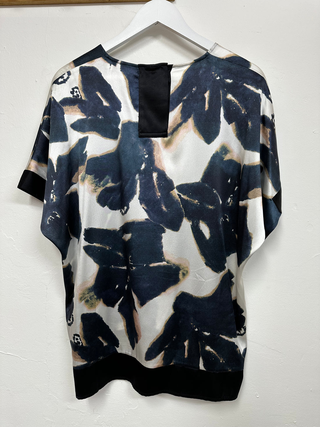 Munthe Navy Cream Abstract Print Silk Oversized Tee Top - Size 38 (UK 10)