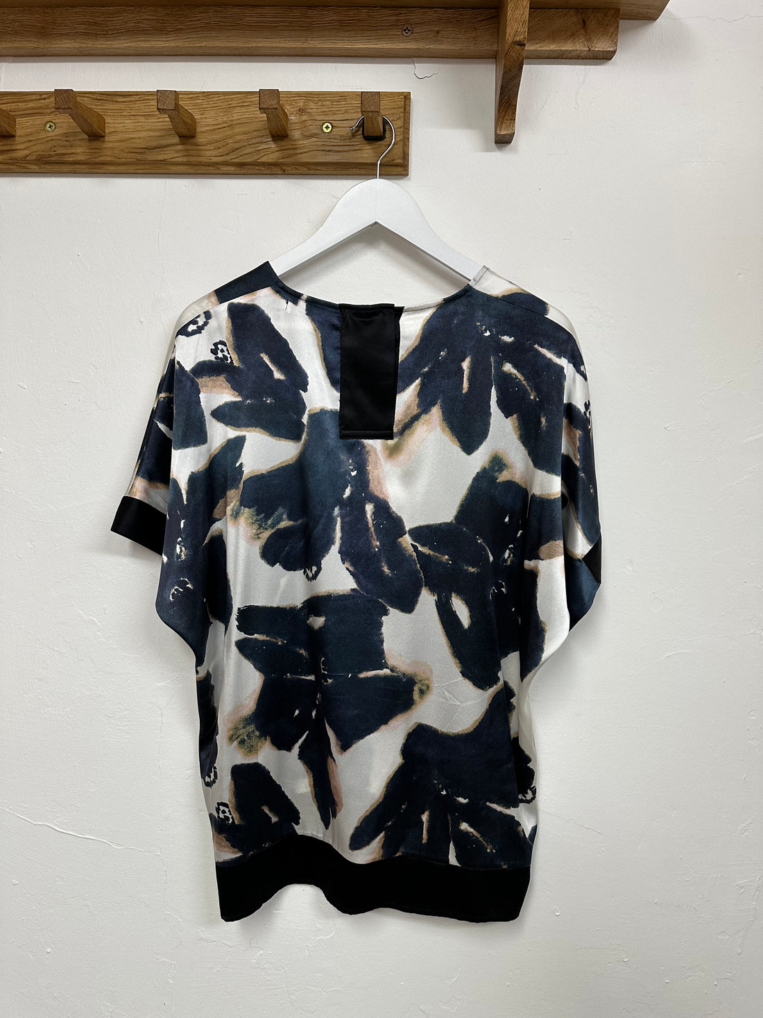 Munthe Navy Cream Abstract Print Silk Oversized Tee Top - Size 38 (UK 10)