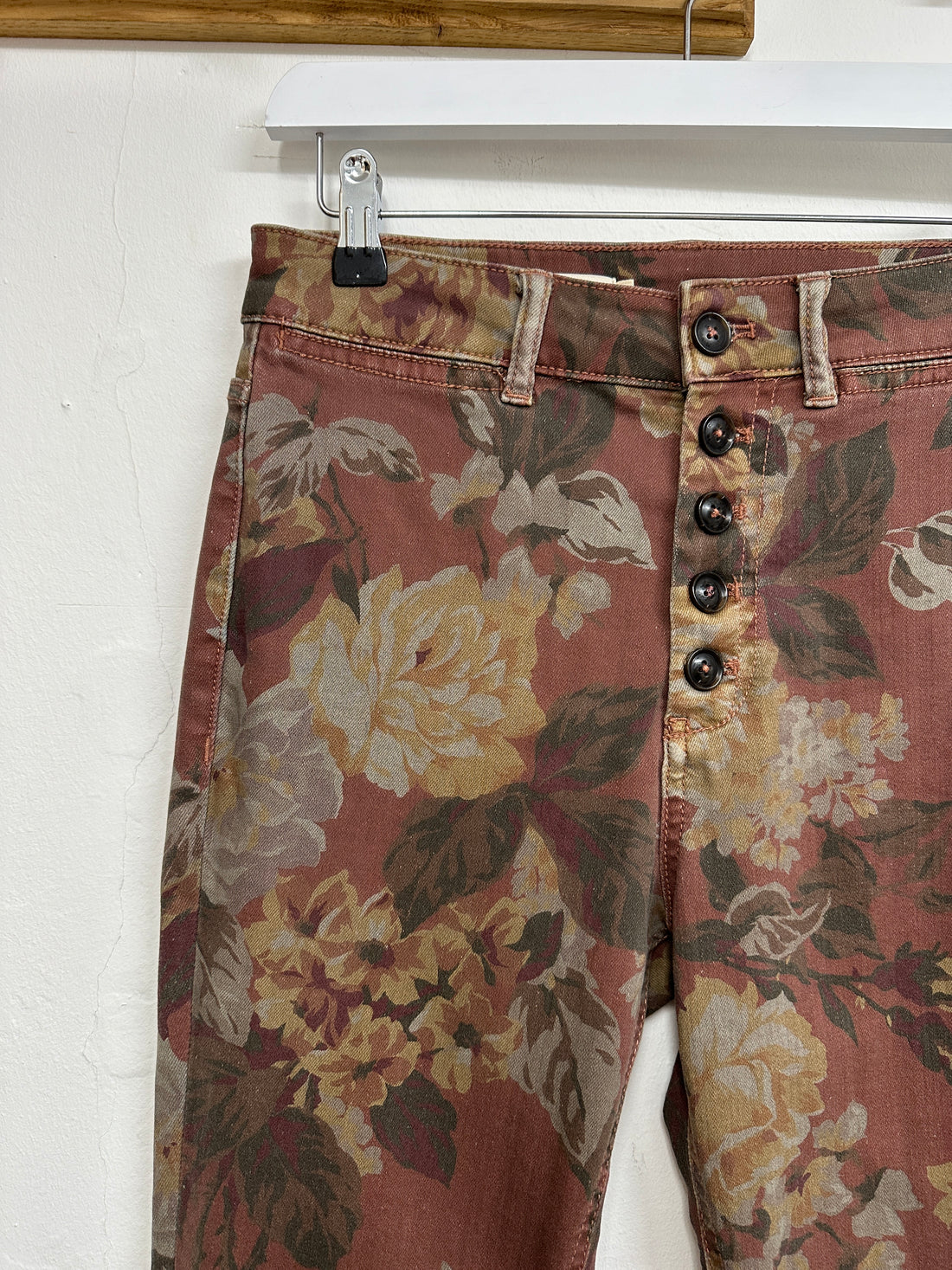 Pilcro & the Letterpress Burgundy Floral Skinny Jeans - Size 10