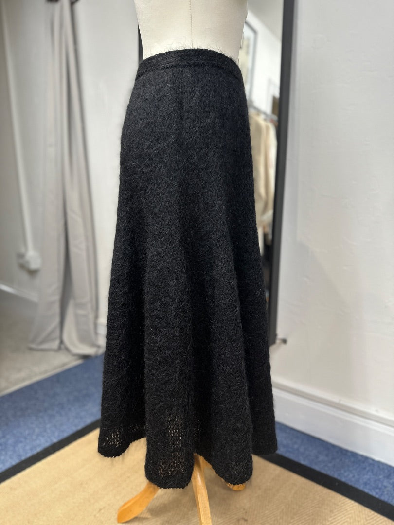 Aquascutum Black Mohair Midi Knit Skirt - Size 10