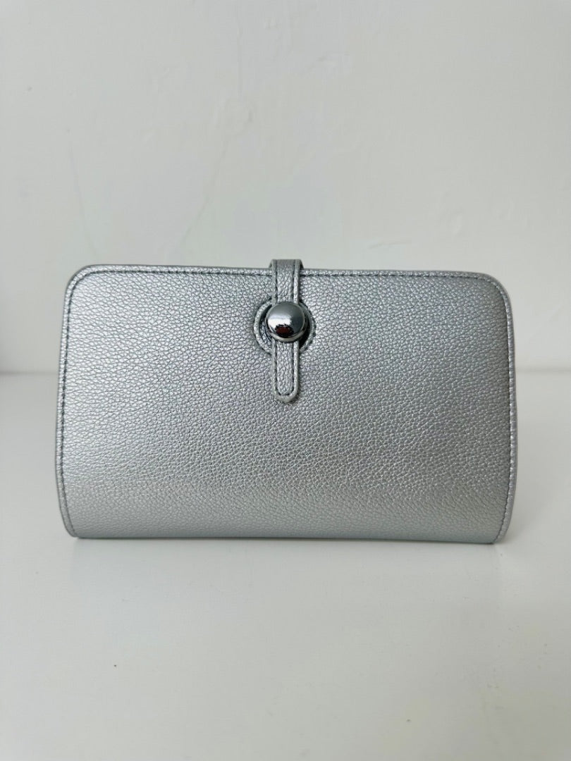 House of Milano Silver Clutch Purse - Size